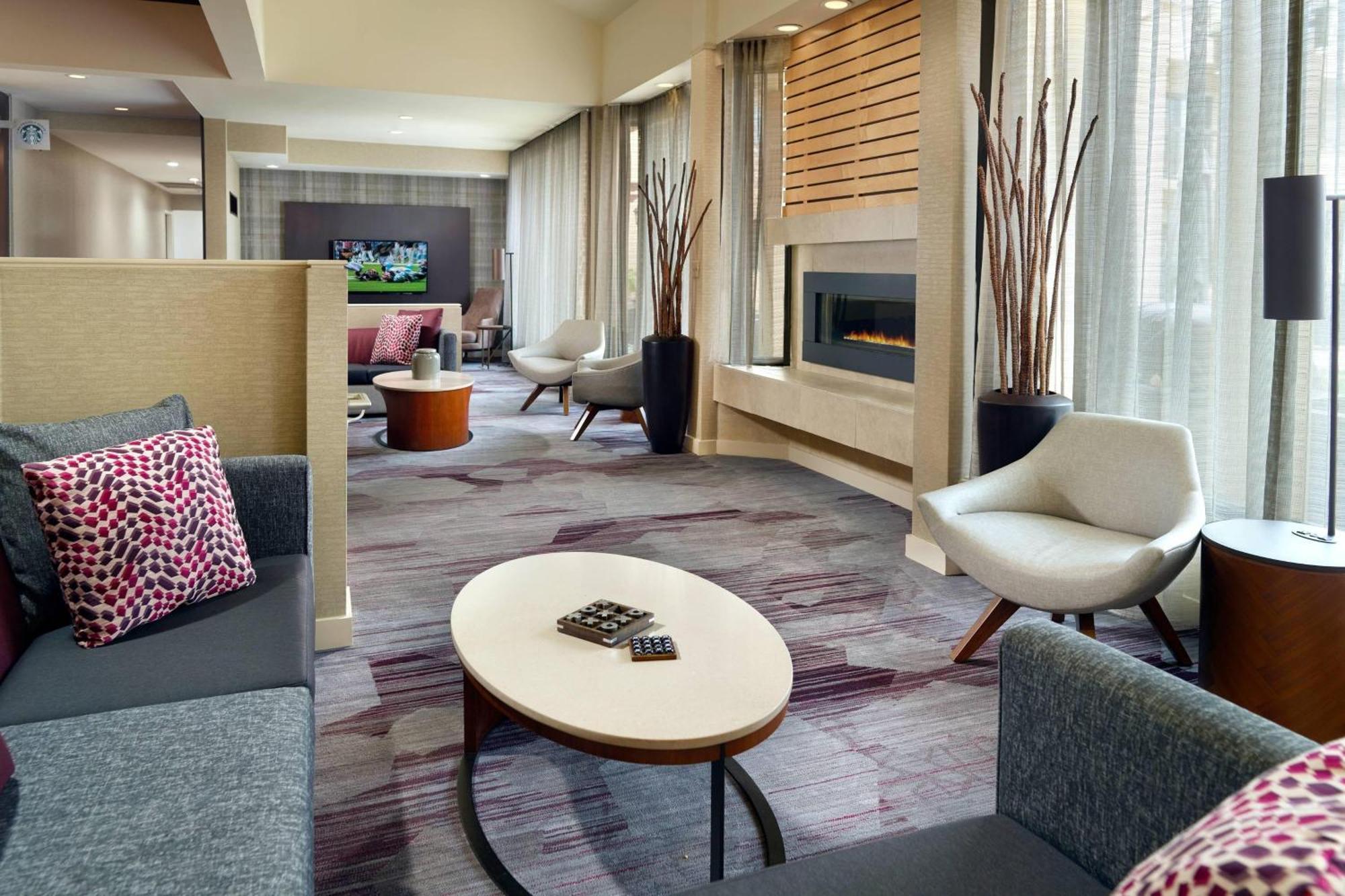 Hotel Courtyard By Marriott Raleigh Midtown Zewnętrze zdjęcie