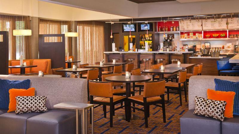 Hotel Courtyard By Marriott Raleigh Midtown Zewnętrze zdjęcie