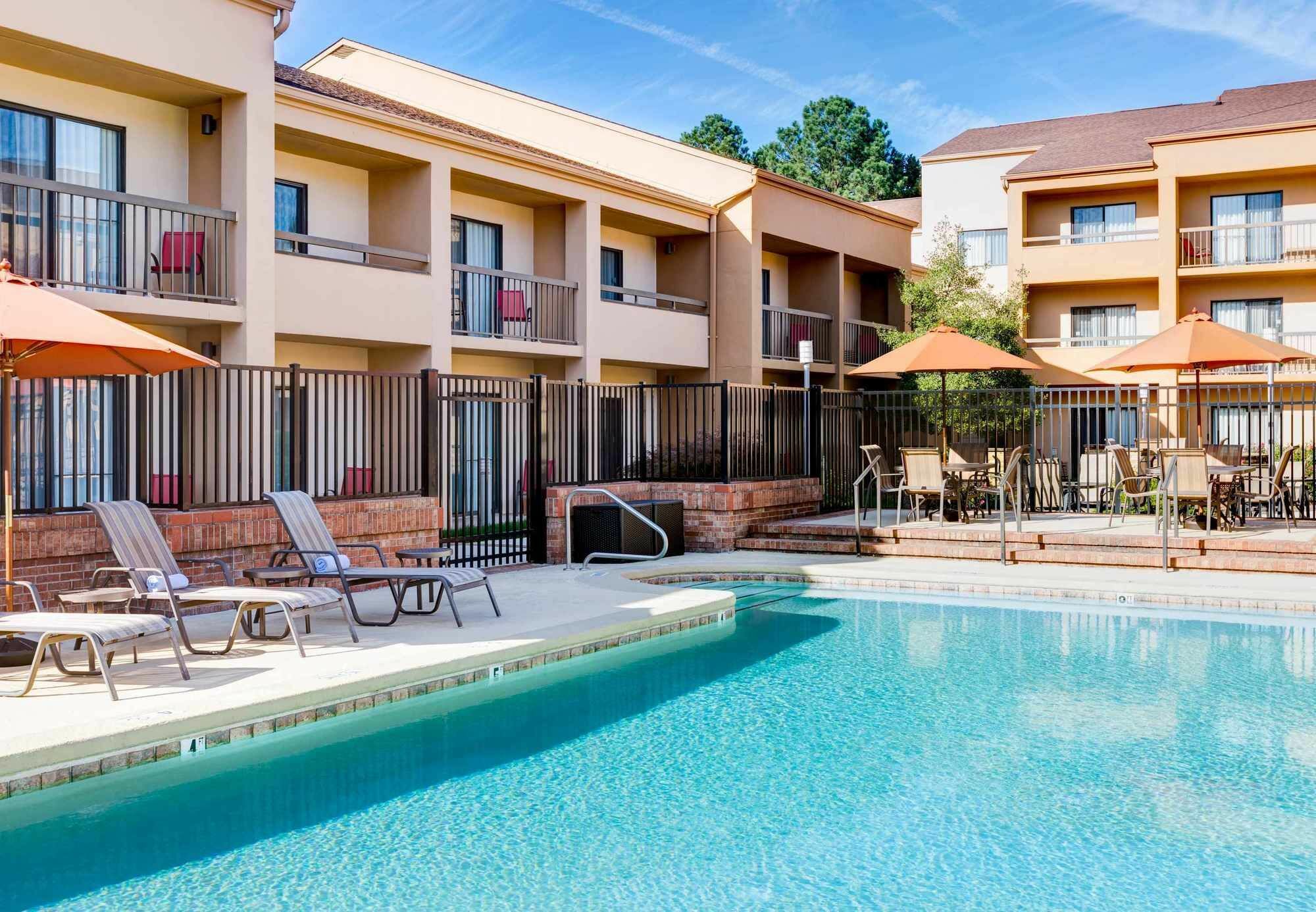 Hotel Courtyard By Marriott Raleigh Midtown Zewnętrze zdjęcie